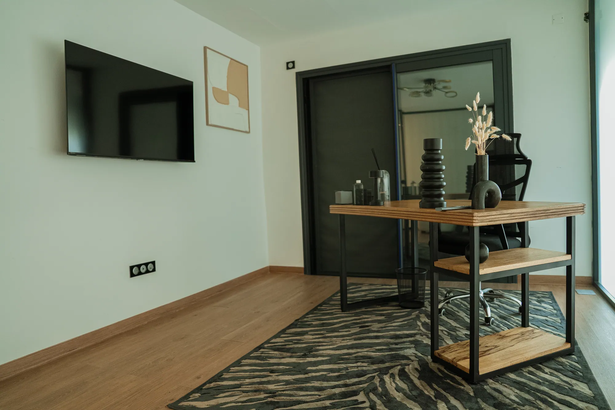 Coin bureau, console et tapis graphique